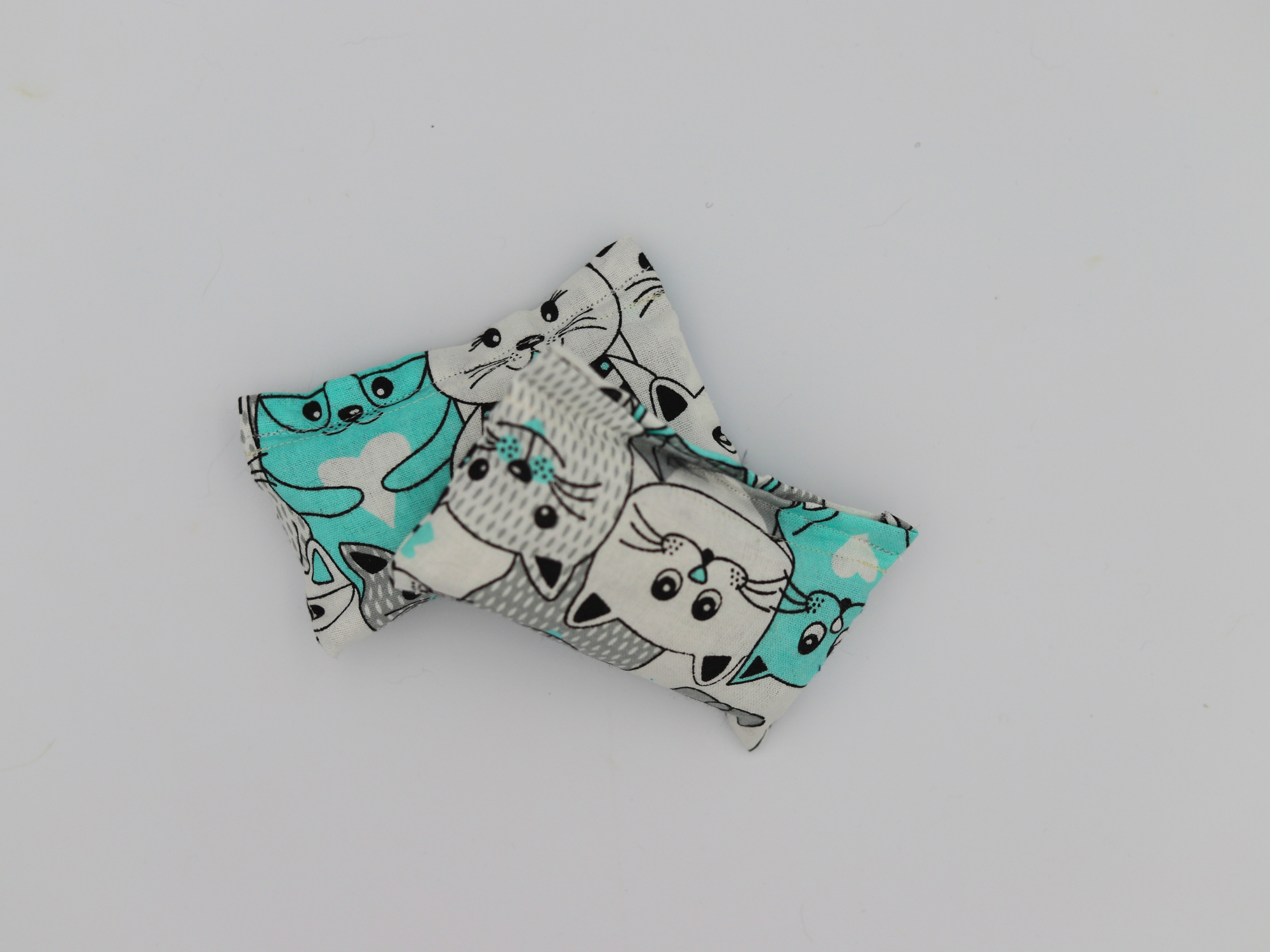 Crinkle Pillow - Cat Show Live - Meow Avenue Cat Store