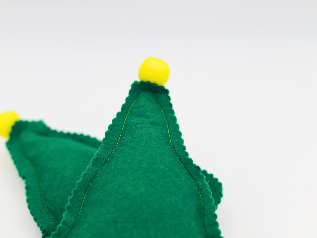 Catmas Tree - Meow Avenue Cat Store