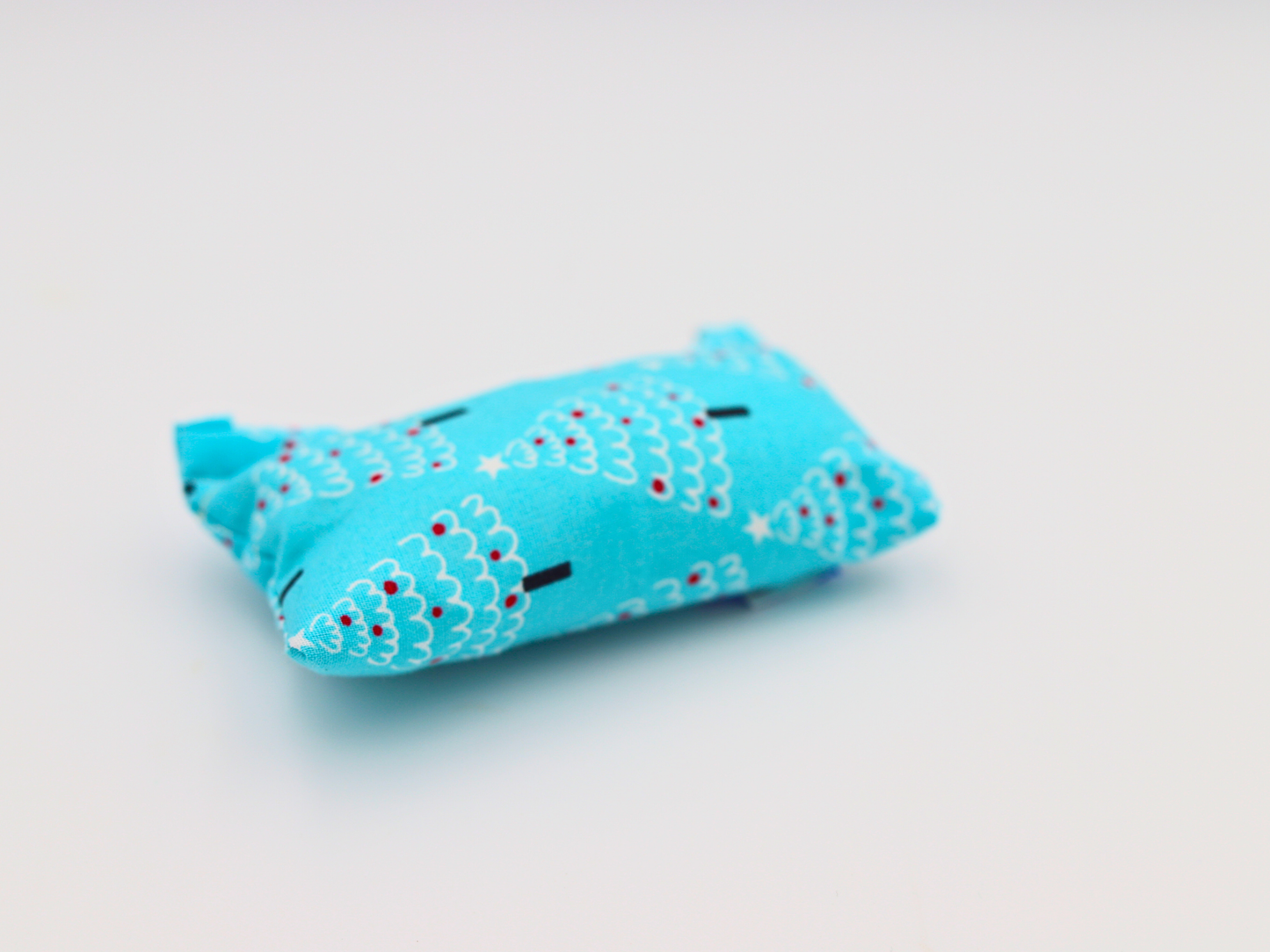 Catmas Crinkle Pillow