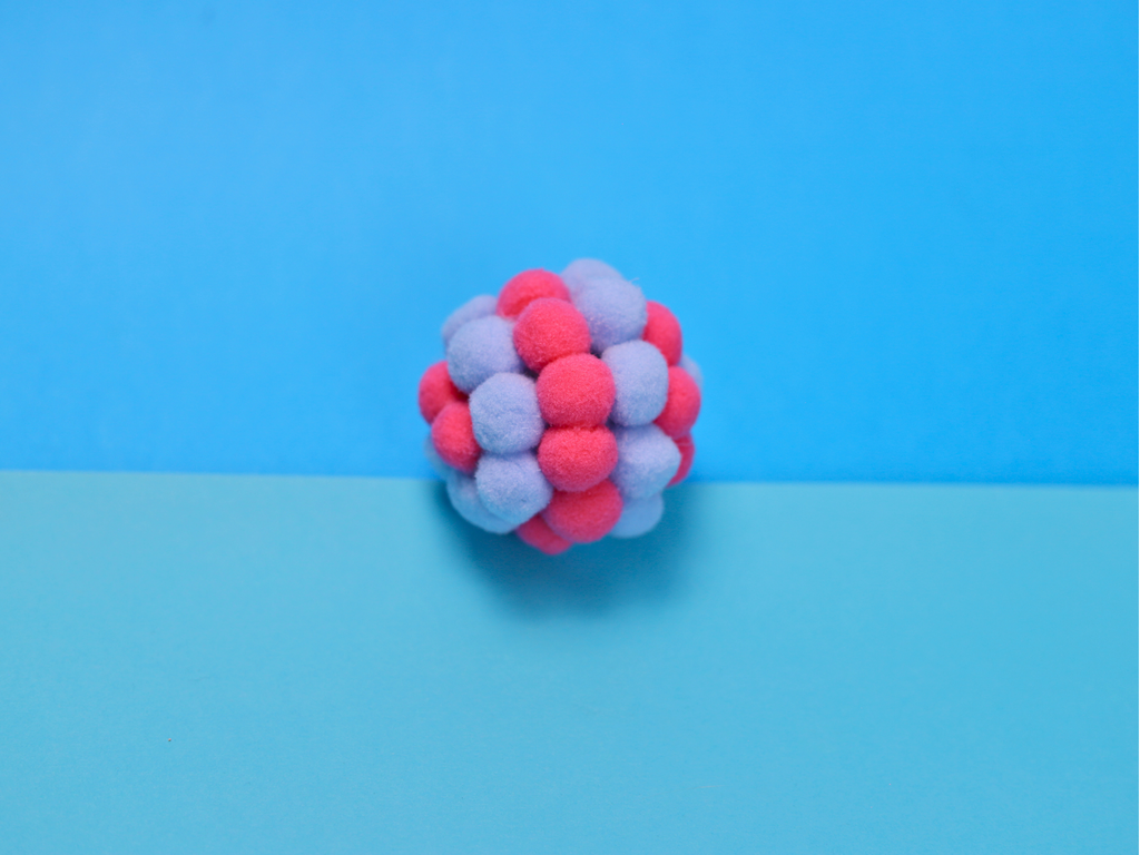 Meow Rattle Pom Balls! - Meow Avenue Cat Store