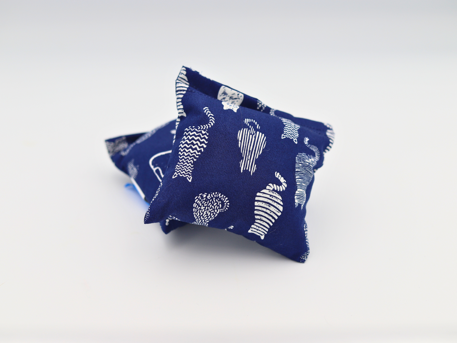 Snowball - Cat Show Live - Meow Avenue Cat Store