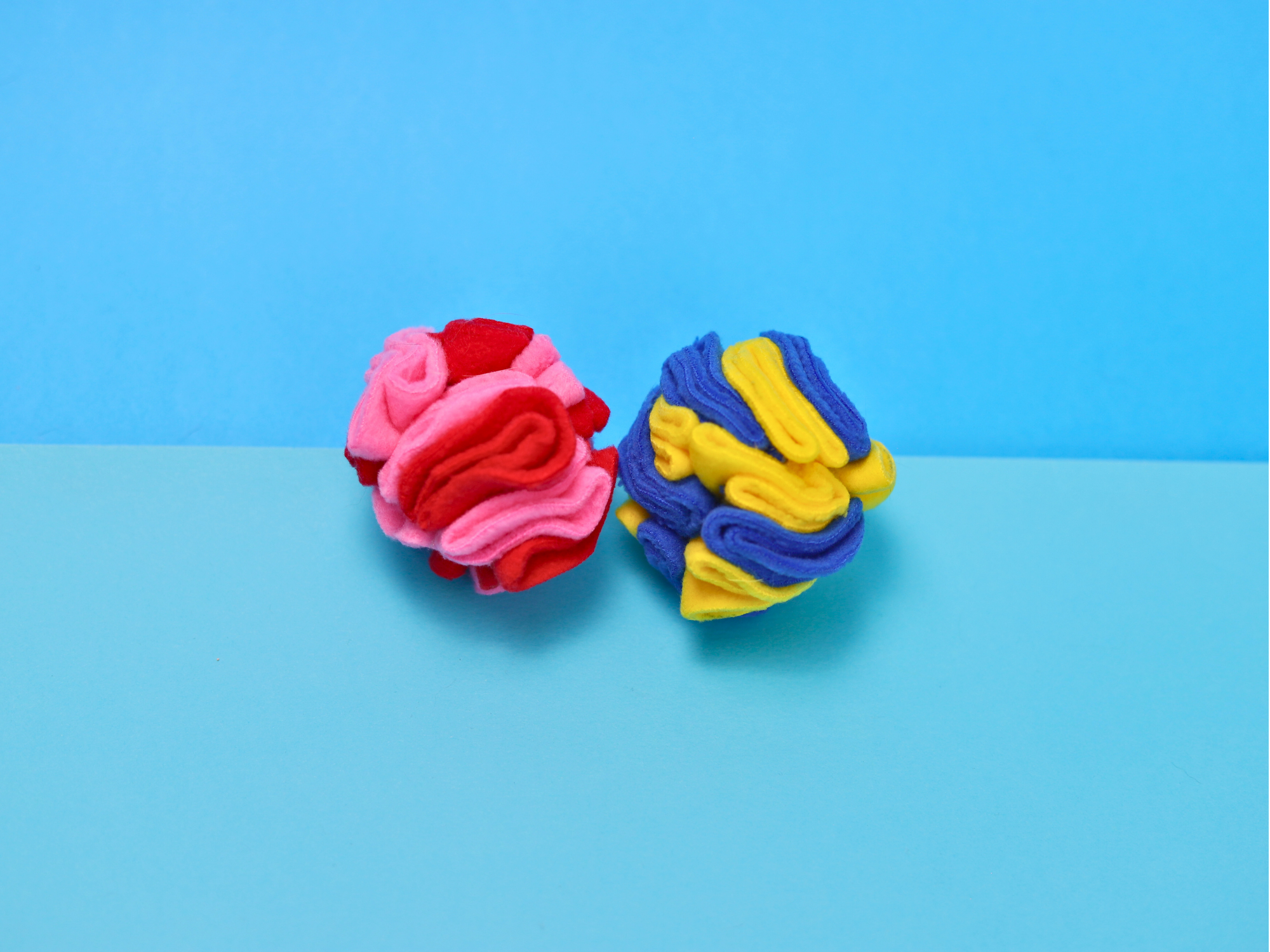 Hide & Seek Felt Balls - Meow Avenue Cat Store