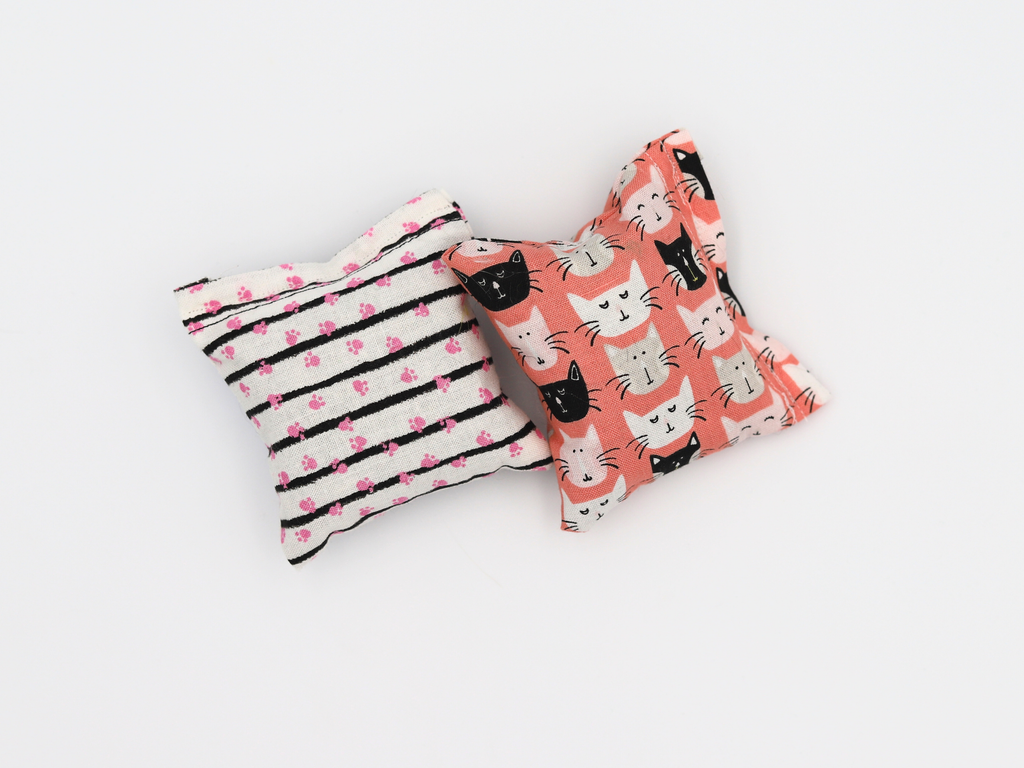 Meow Munchkin - Meow Avenue Cat Store